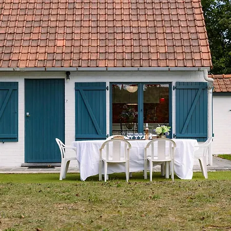 Huswell - Cosy Near The Sea With Car & Bike Parking * 코크시데